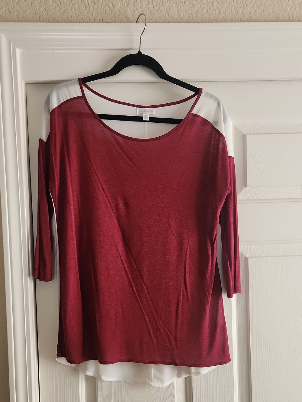 Charming Charlie Maroon and White Scoop Neck Long Sleeve Top
